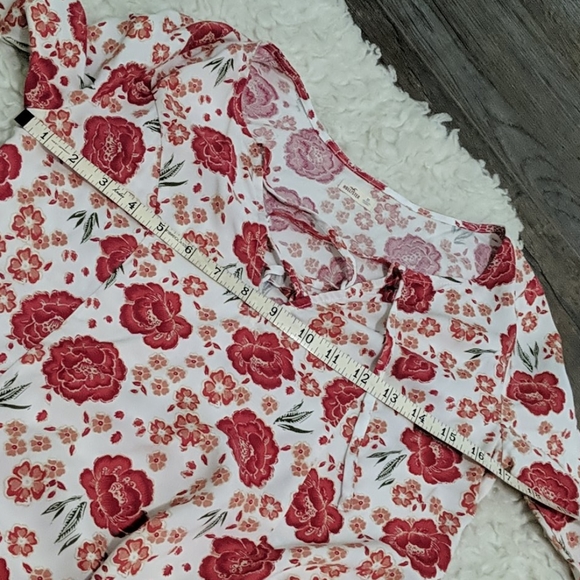 EUC ~ HOLLISTER Tunic Bell Sleeve Dress - Picture 7 of 10